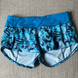Speed up short, size 6, low rise